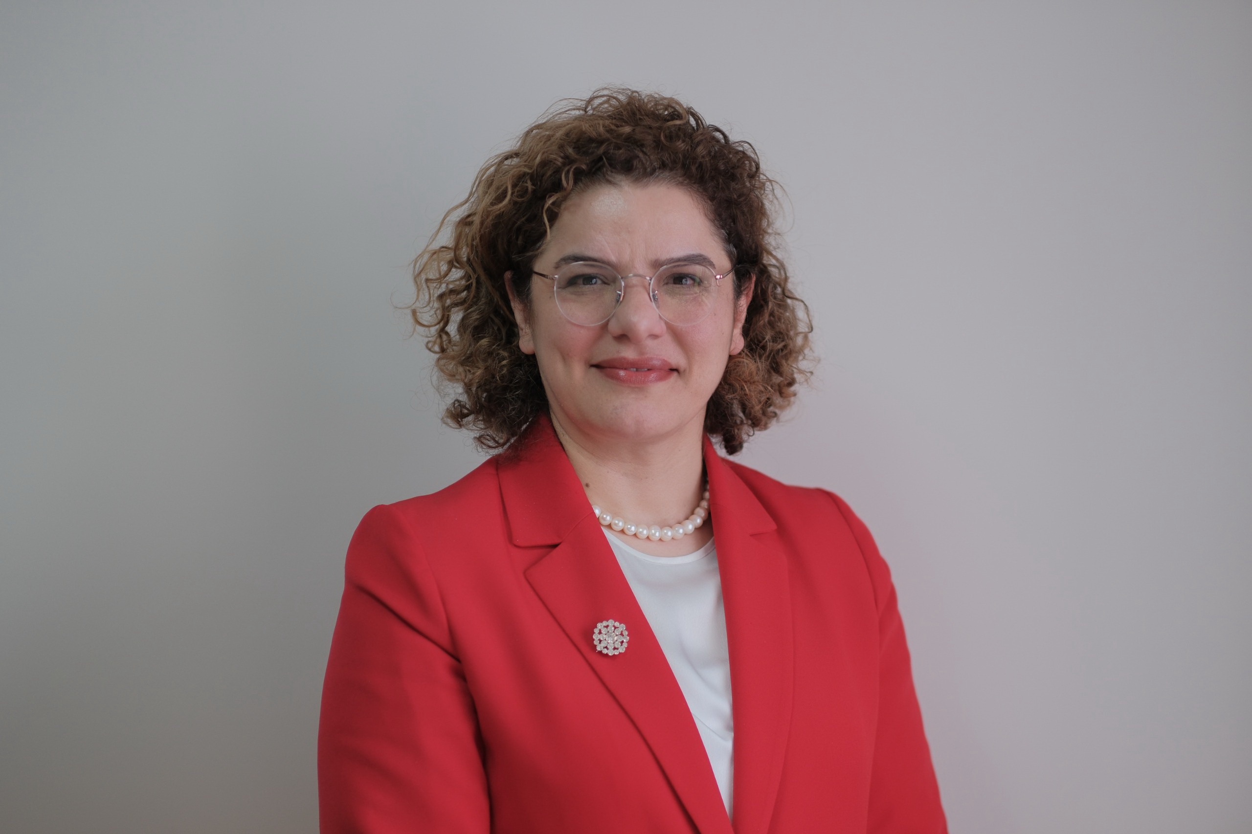 Emine Alp Meşe