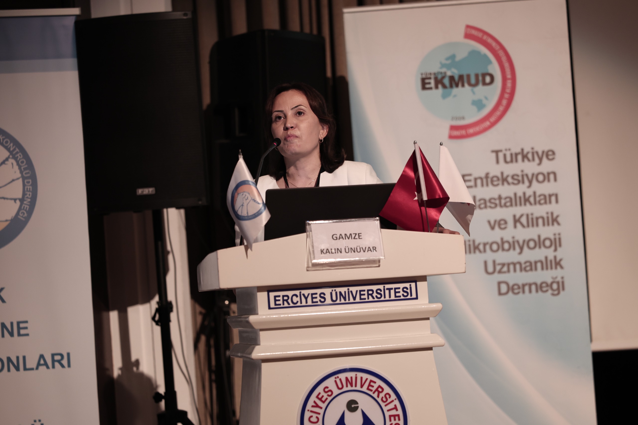 “Temiz Ellerden Temiz Hastanelere” Sempozyumu