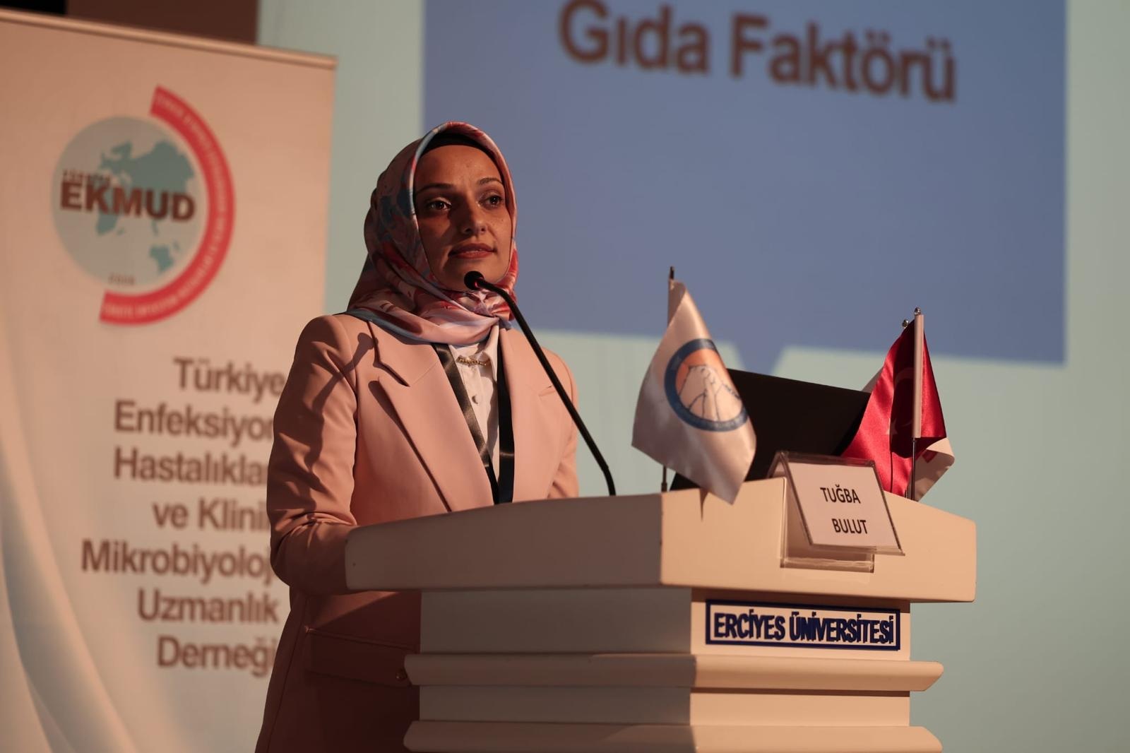 “Temiz Ellerden Temiz Hastanelere” Sempozyumu