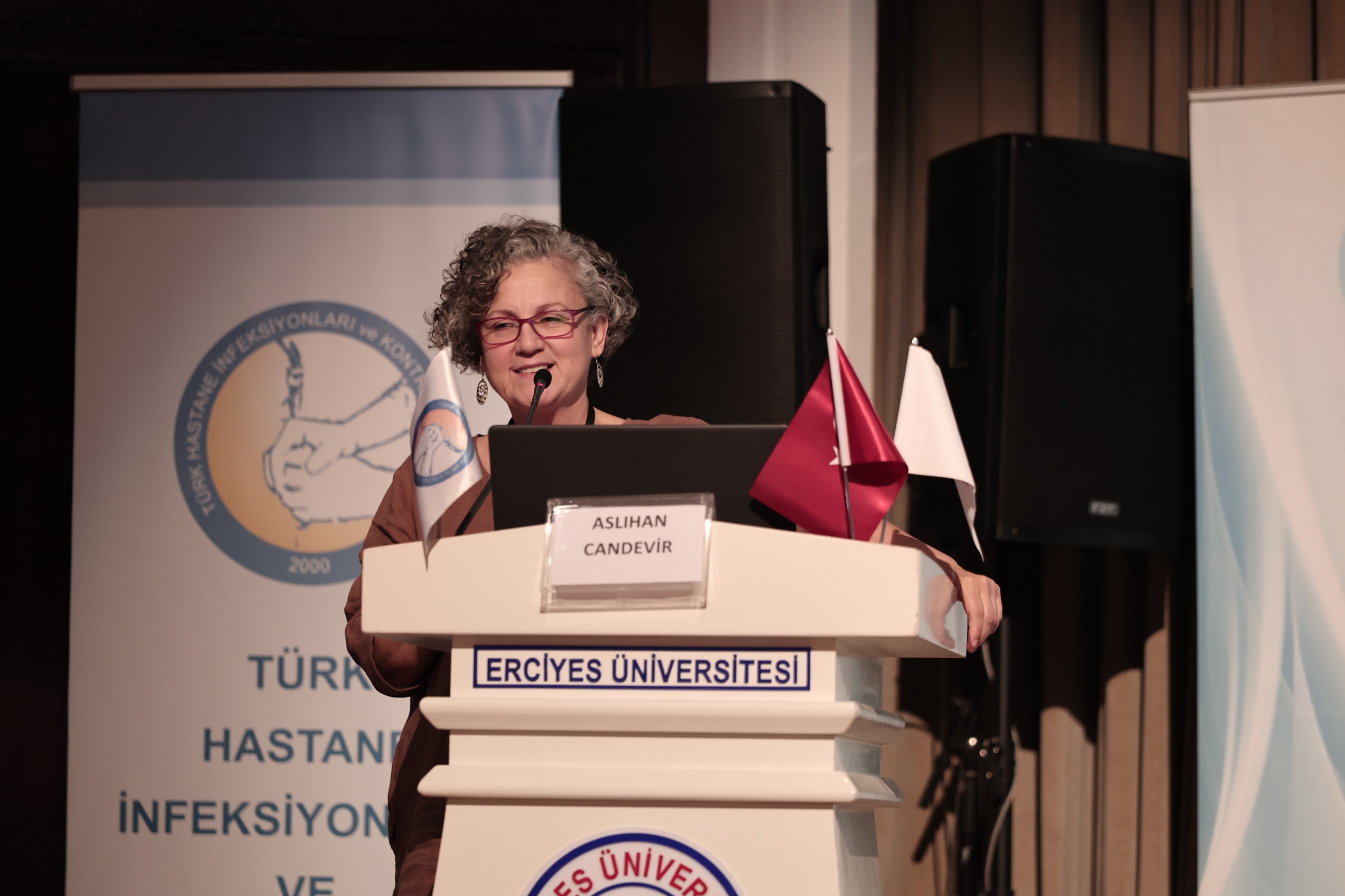 “Temiz Ellerden Temiz Hastanelere” Sempozyumu