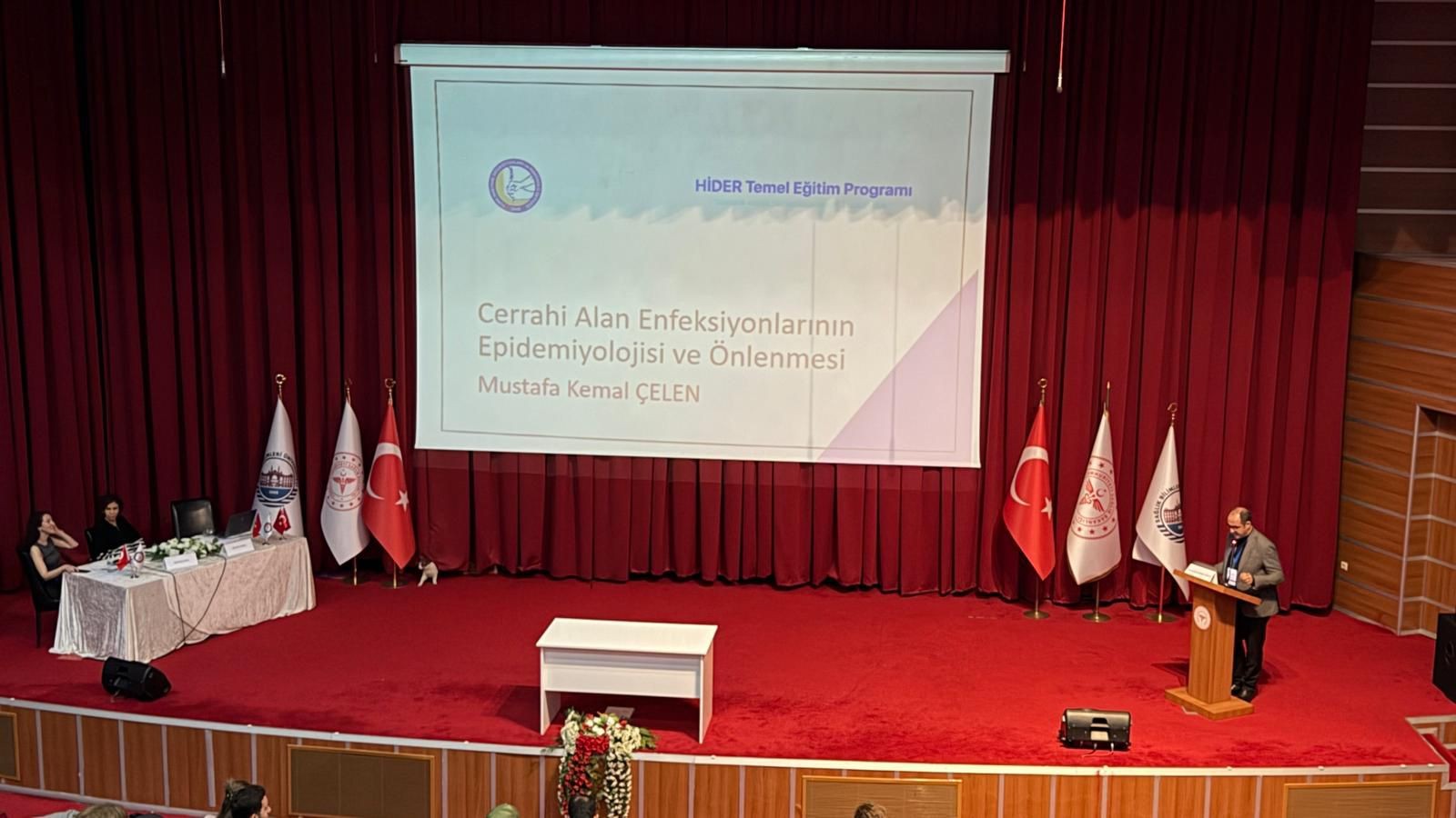 Güvenli sağlık hizmetinin temeli Diyarbakır’da atıldı: Hider “temel eğitim programı” büyük bir katılımla tamamlandı.