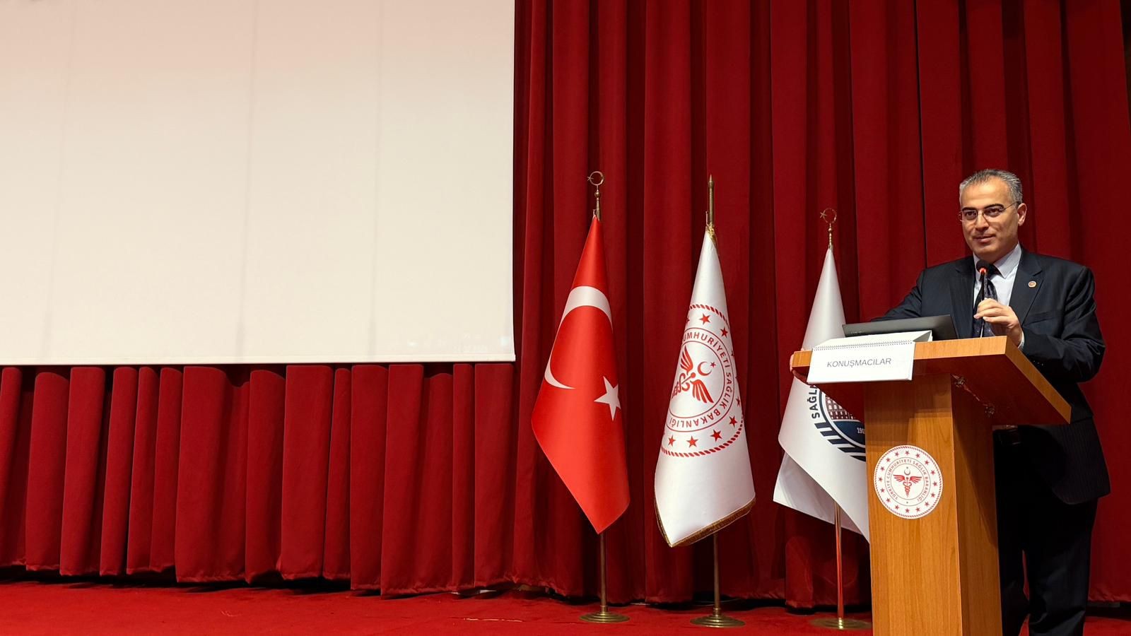 Güvenli sağlık hizmetinin temeli Diyarbakır’da atıldı: Hider “temel eğitim programı” büyük bir katılımla tamamlandı.