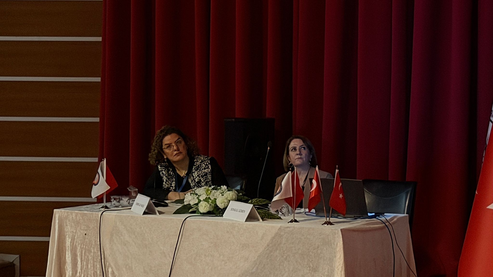 Güvenli sağlık hizmetinin temeli Diyarbakır’da atıldı: Hider “temel eğitim programı” büyük bir katılımla tamamlandı.